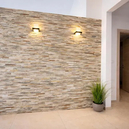 Apartment Korina, Spacious Family Near The *