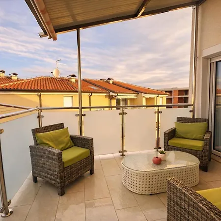 Apartament Korina, Spacious Family Near The